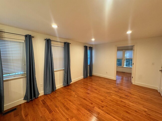 Photo - 50 Spring St Apartments Unit 1