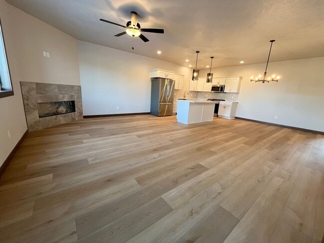 Photo - Newly Constructed 3 Bed/2.5 Bath Townhome in Aspen Ridge!