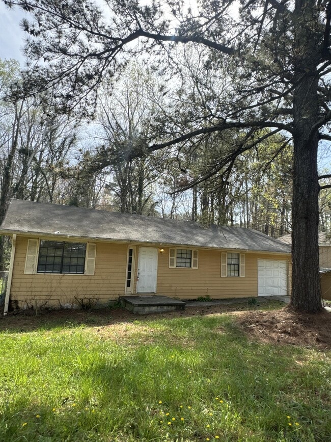 Building Photo - 6548 King George Way