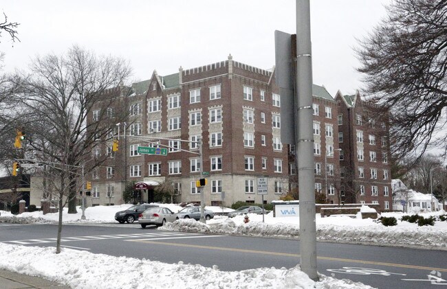 South Street Apartment Homes - South Street Apartment Homes