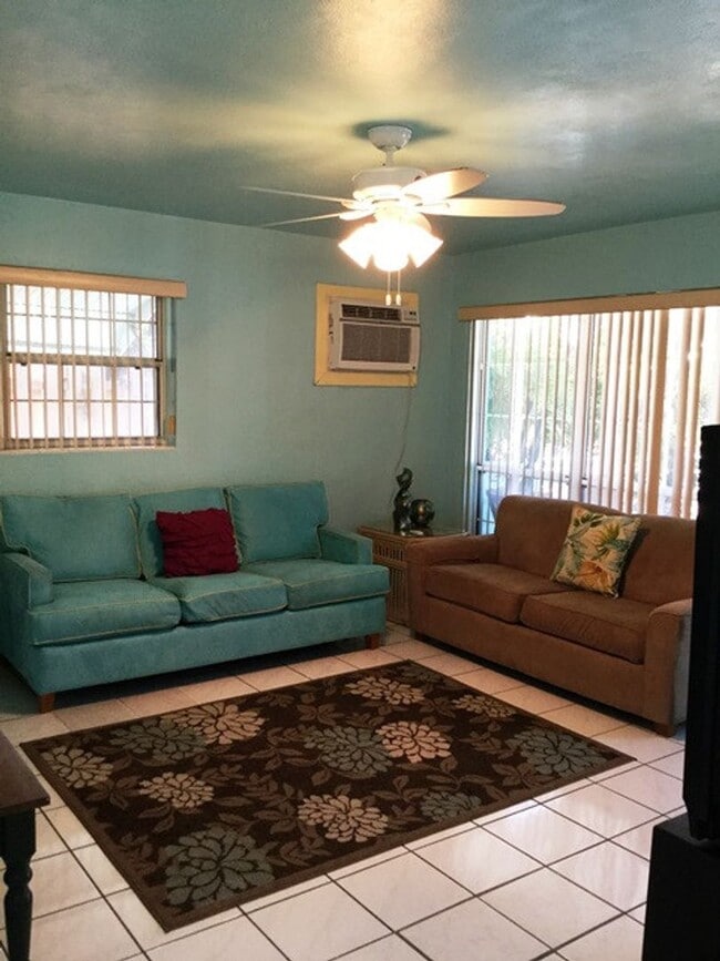 Photo - Single Family Home with Private Pool - 2 Bedroom plus bonus room!