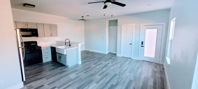 Photo - 7502 Sandle St Unit A