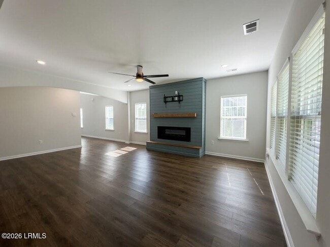 170 Thistle Ln