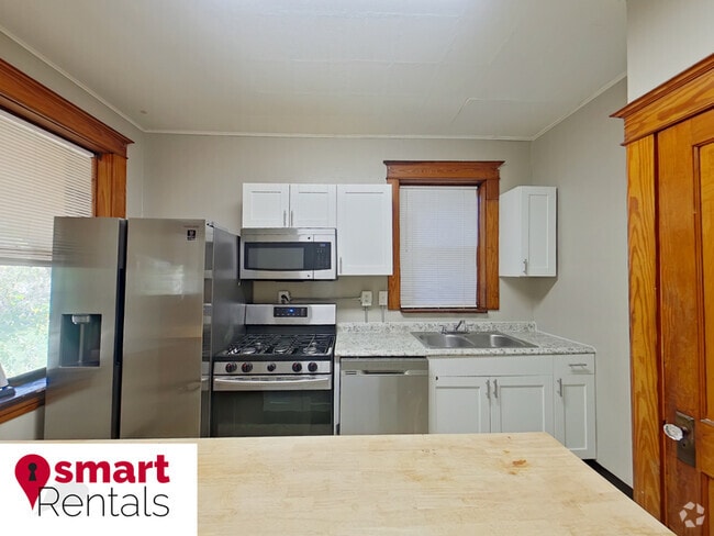 Building Photo - 4118 Michigan Ave Rental