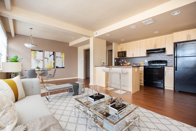 Photo - Lanark Gardens Unit 8756