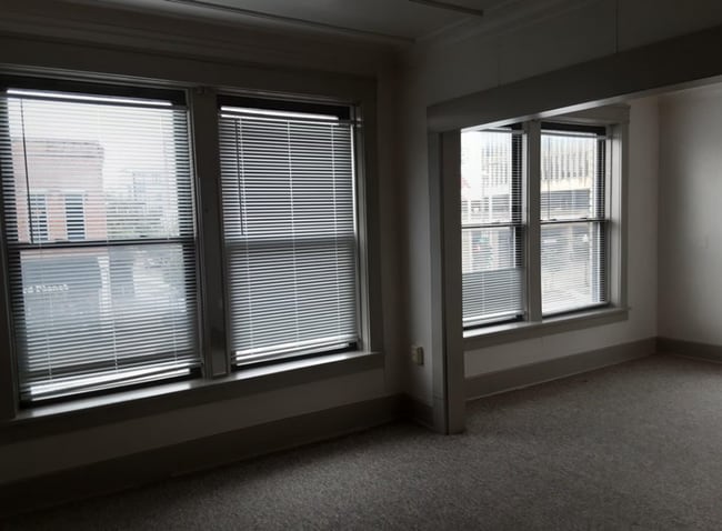 Photo - 847 1/2 Massachusetts