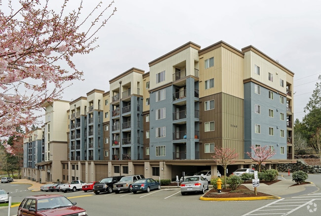 Building Photo - Echo Lake Apartments