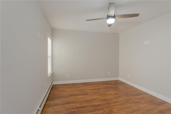 Photo - 59 Fairlawn Ave Unit 3