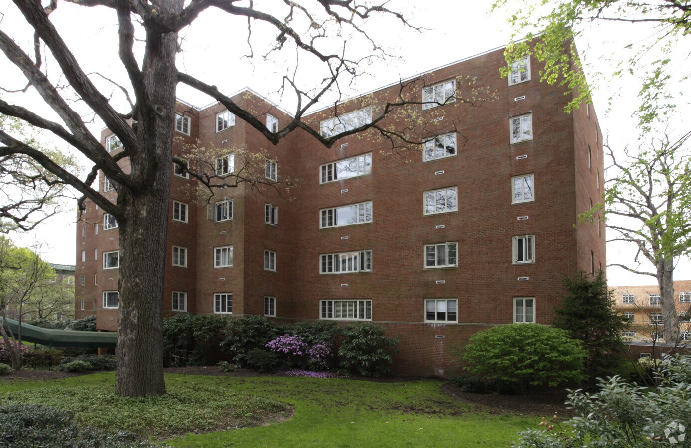 Photo - Beacon Hill Towers