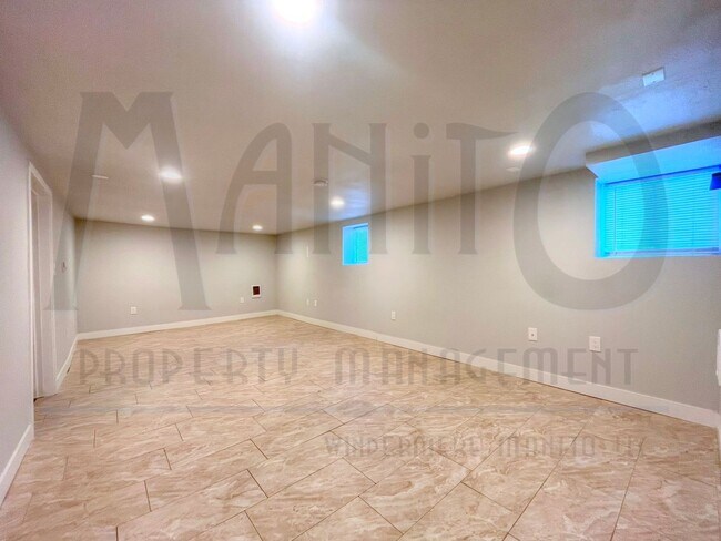 Photo - Garland Triplex Unit 427 W Garland Ave #C