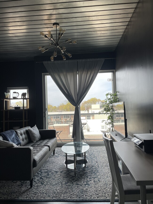 Photo - 620 Glen Iris Dr NE Unit Ponce Springs Lofts