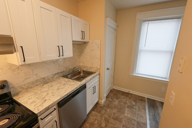 Photo - 706 Huntington Ave Unidad 506 Rental