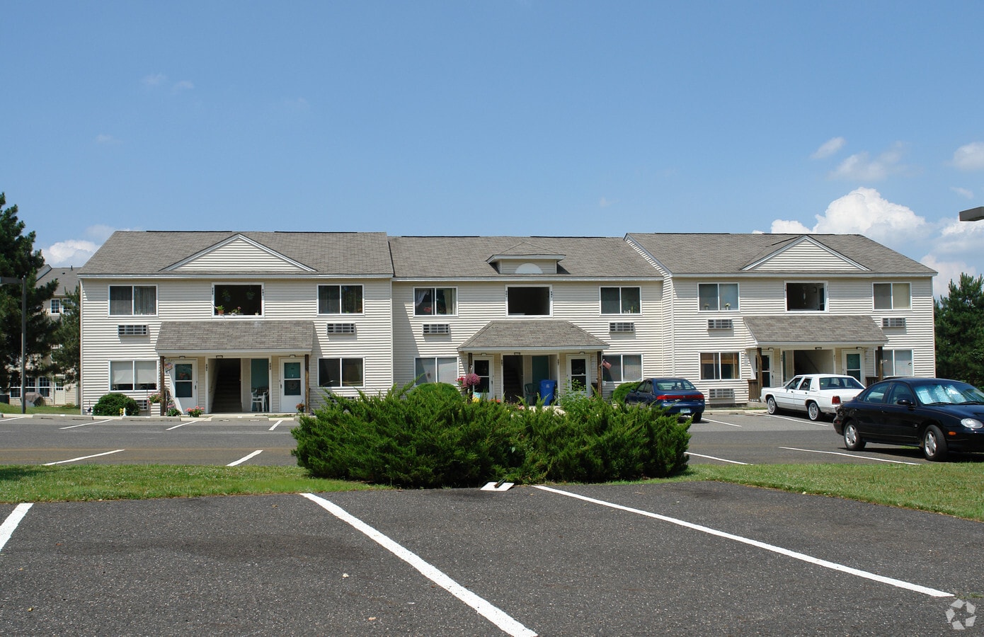 Photo - Kingsway Apartments