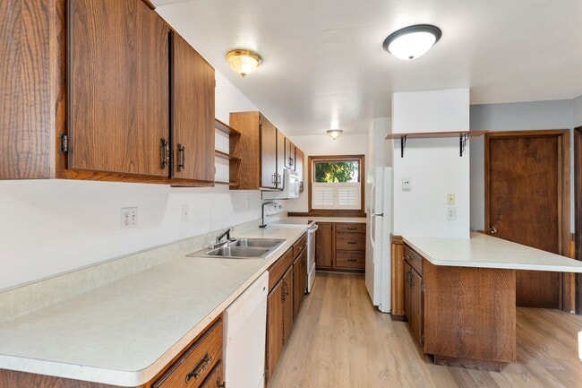 Photo - 108 Depere St