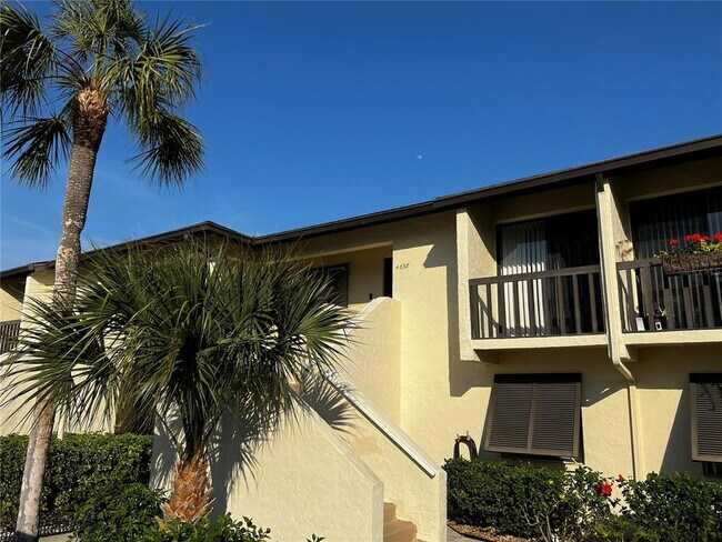 4638 Longwater Chase Unit 94