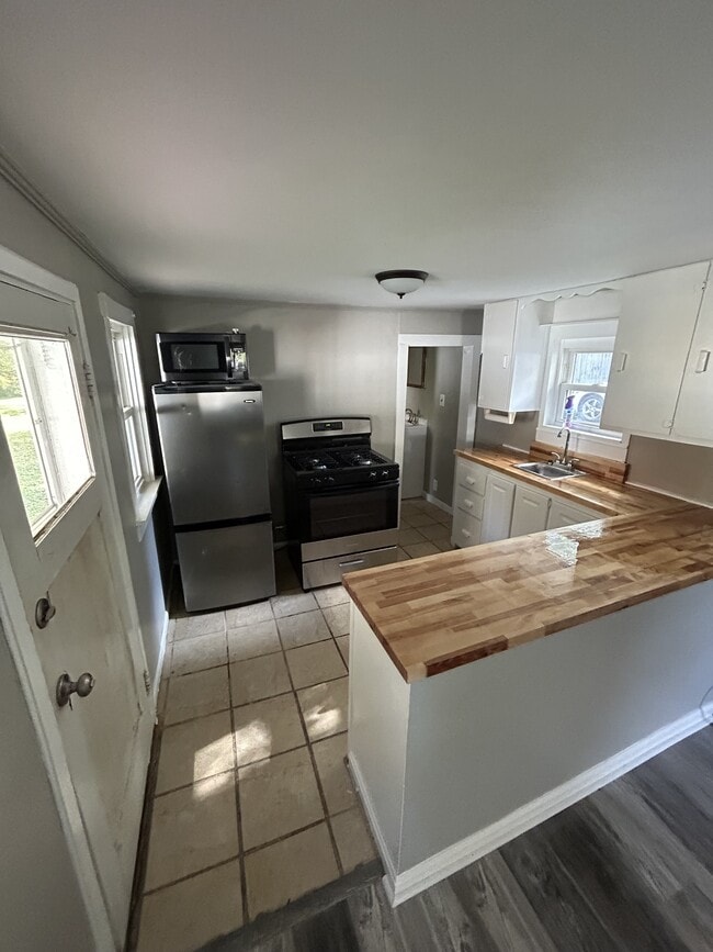 Photo - 1238 Oliver St