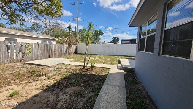 Photo - 859 Berkshire Rd