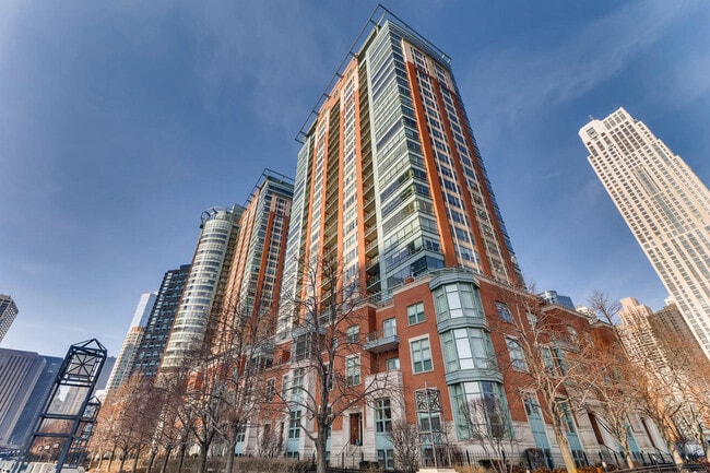Building Photo - 445 E North Water St Unit 1004 Rental