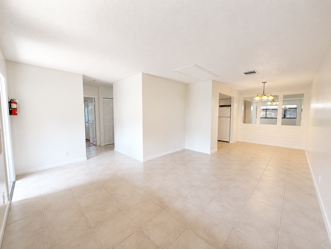 Photo - 3120 Collin Dr