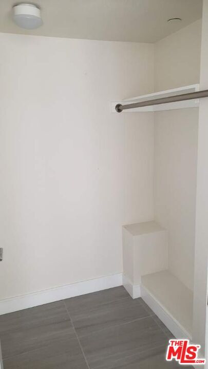 Photo - 418 S Roxbury Dr