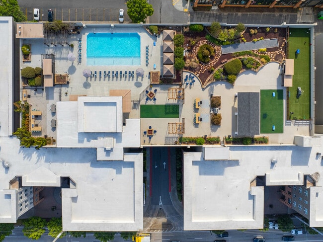 Peninsula at Buckhead