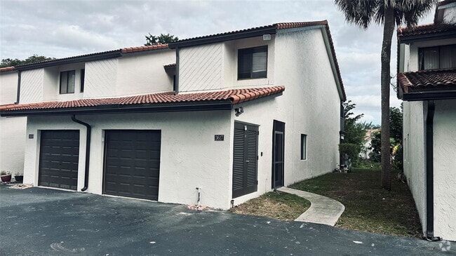 Building Photo - 3617 Coral Springs Dr Rental