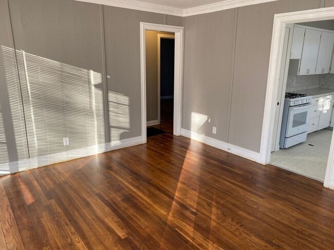 Photo - 2 Bed 1 Bath with Large backyard