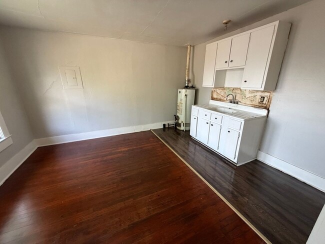 Photo - 506-506 Kingston Ave NE Unit 506A