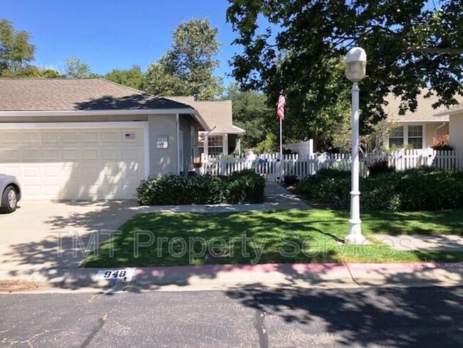 Building Photo - 948 Bluebell Way