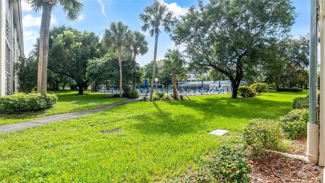 Building Photo - 2201 Lucaya Bend Unit A1