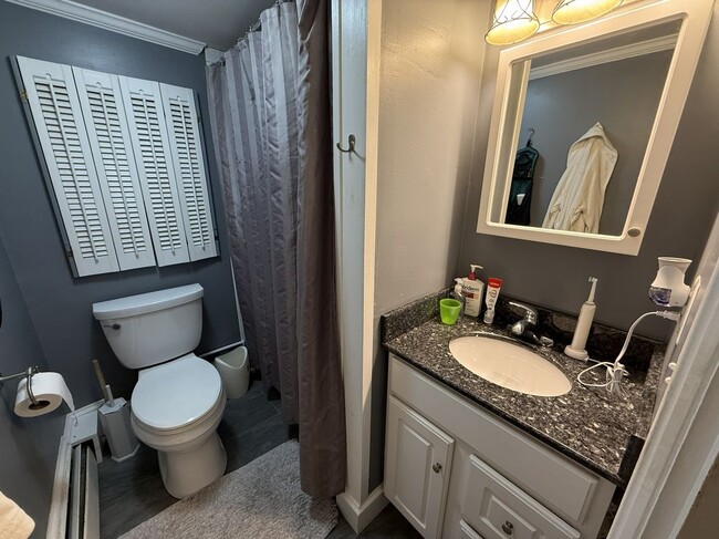 Photo - 1 Carlton St