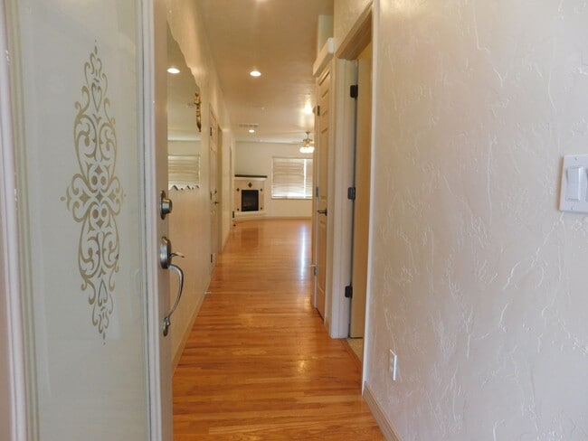 Photo - 570 1/2 Garden Grove Court