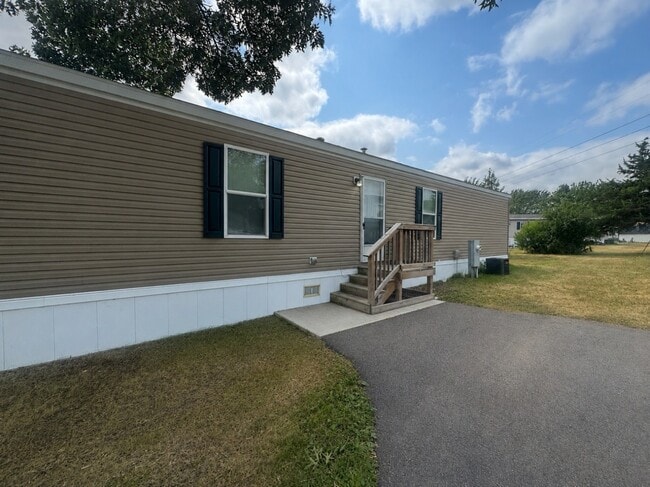 Photo - 109 Claremont St