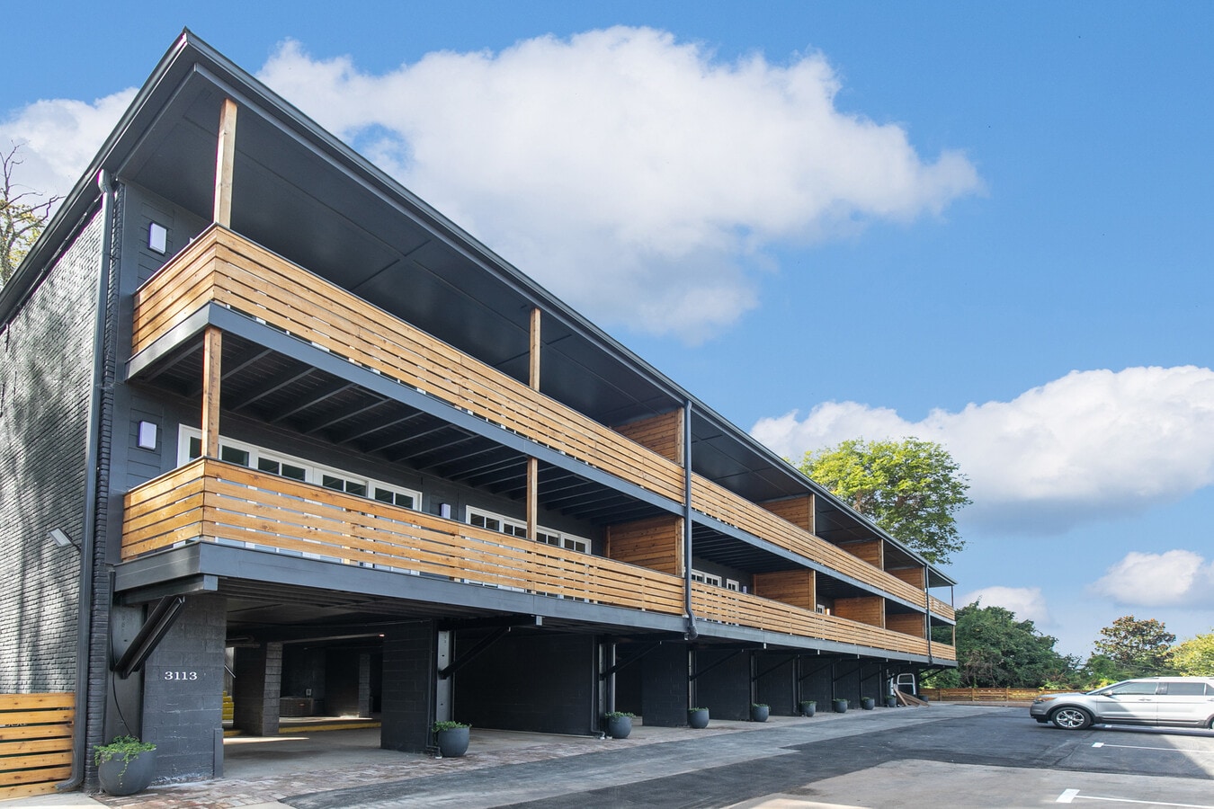 Photo - Riviera Apartments