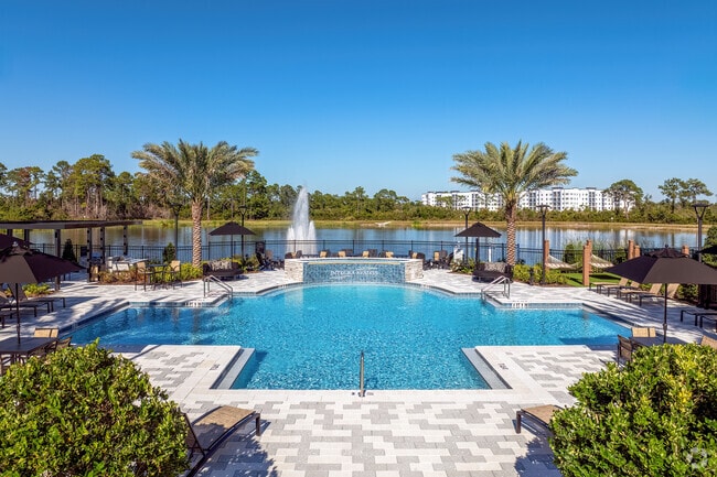 Resort-Style Luxe Pool
