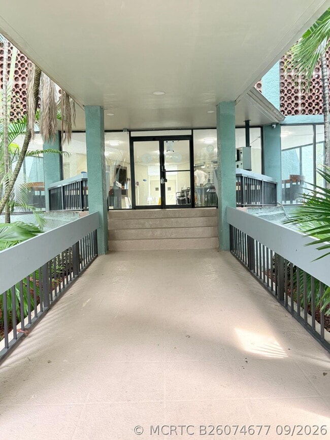 4222 Inverrary Blvd Unit 4609