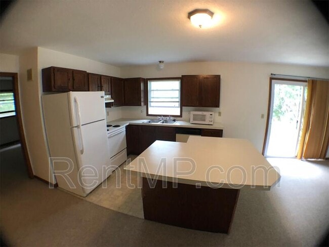 Photo - 812 N Bradley St