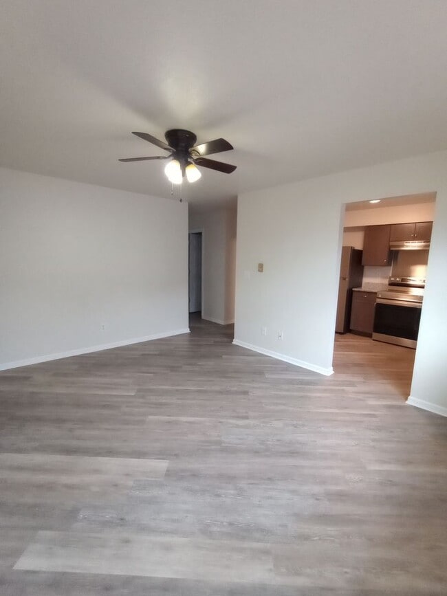 Photo - 6012 Boxwood Dr Unit 1