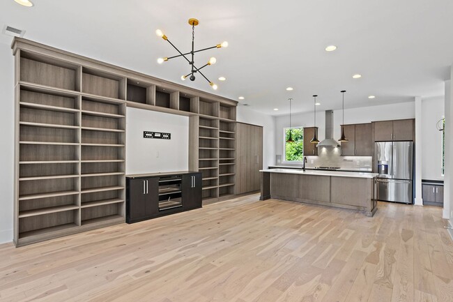 Photo - 1242 2nd Ave S