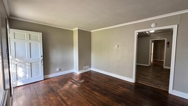 Photo - 1330 Victor Dr