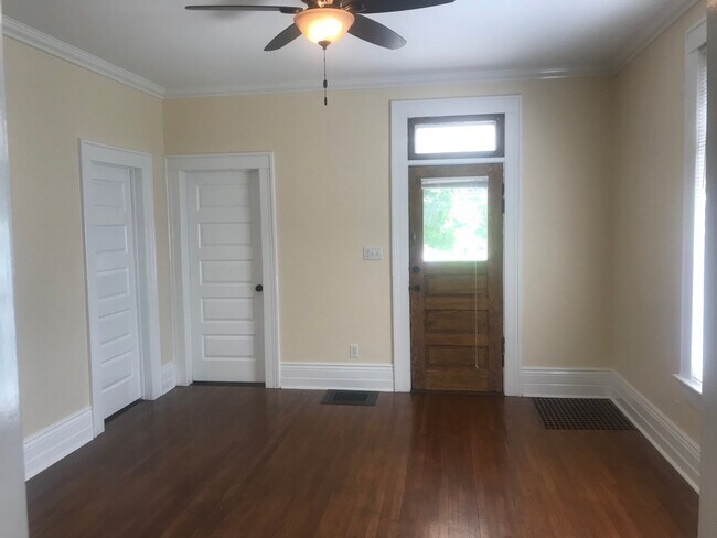 Photo - 1007 Lake Ave Unit 1007-1