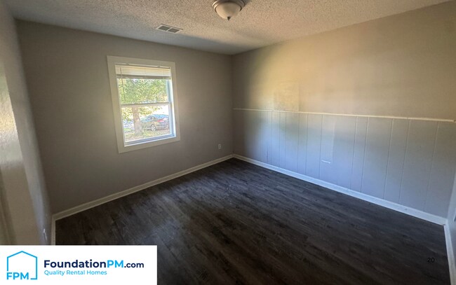 Photo - 2601 Dakar Ave