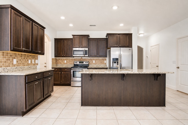 Photo - Highly desired 4/2.5 Gulf Breeze Home with hot tub!