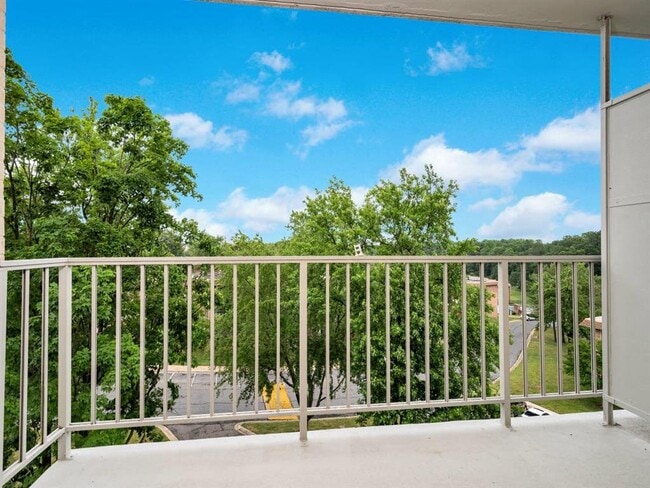Montgomery White Oak Apartments