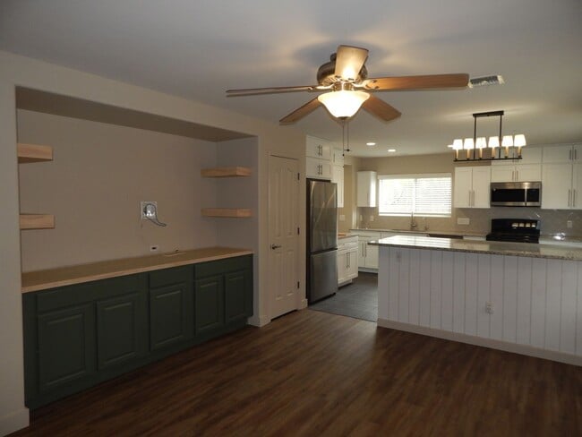 Photo - 2 Bedrooms - 2.5 bathrooms - Large Loft Area