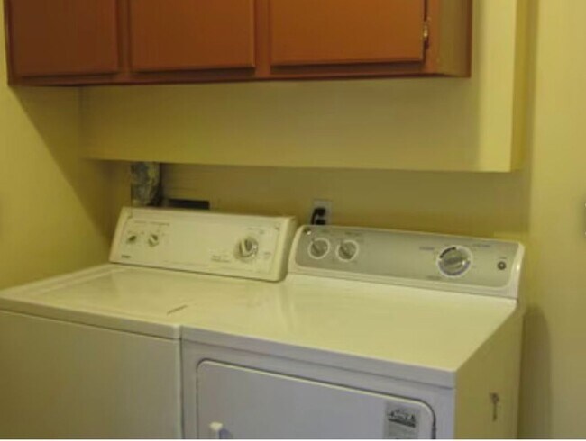 Photo - 8800 Burnet Ave Unit 3