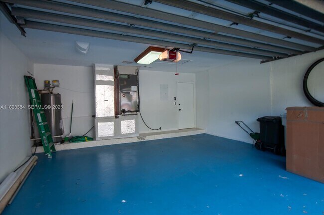 Photo - 7440 NW 65th Ln