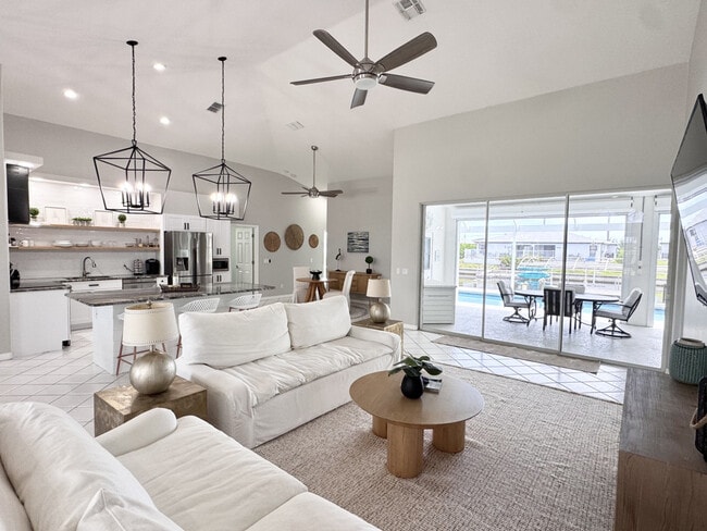 Photo - 236 SW 47th St Unit ID1353280P