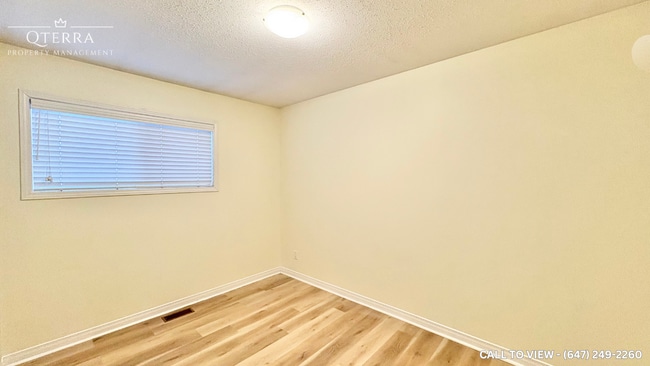 Photo - 2424 Howland Av