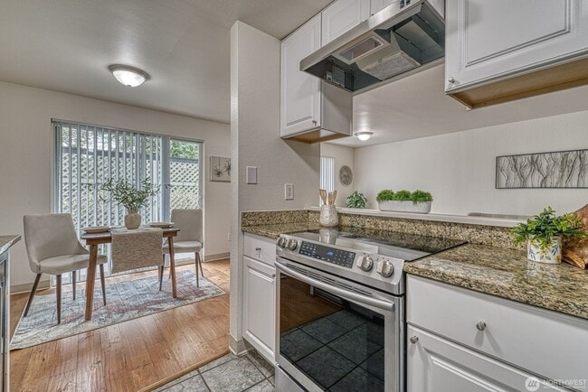 Photo - Union Bay Condo 2 bed/1 bath Unit 12